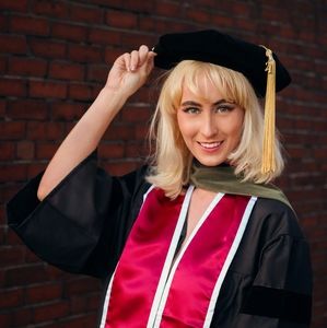 Meet your Posher, Sabrina